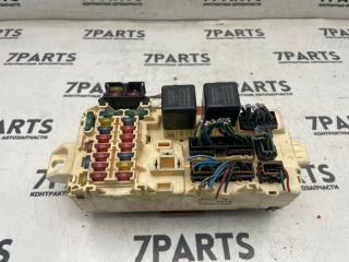 Блок предохранителей  MITSUBISHI DIAMANTE F31A 6G73 ,MR337508,MR141218 1 ракурс