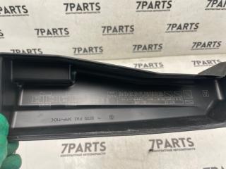 Блок предохранителей TOYOTA AVENSIS AZT250 1AZFSE 8274105030 5 ракурс