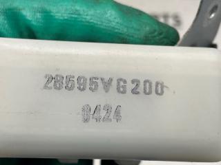 Блок управления дверьми NISSAN ELGRAND ALWE50 VG33E 28595VG200 4 ракурс