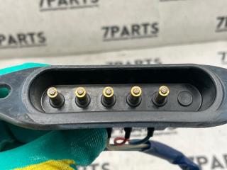Контактная группа сдвижной двери правая задняя TOYOTA GRAND HIACE VCH16 5VZFE 84261-26100 3 ракурс