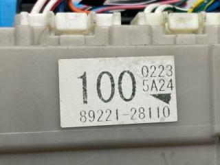Блок предохранителей TOYOTA ESTIMA ACR30 2AZFE ,89221-28110 5 ракурс