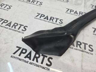 Уплотнительная резинка правая TOYOTA CARINA ED ST205 3SGE 2 ракурс