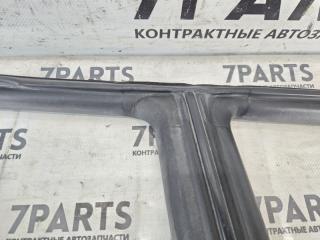 Уплотнительная резинка правая TOYOTA CARINA ED ST205 3SGE 5 ракурс