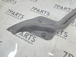 Уплотнительная резинка правая MITSUBISHI DIAMANTE F31A 6G73 MR119898 2 ракурс Уплотнительная резинка правая MITSUBISHI DIAMANTE F31A 6G73 MR119898 2 ракурс