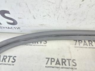 Уплотнительная резинка правая MITSUBISHI DIAMANTE F31A 6G73 MR119898 4 ракурс Уплотнительная резинка правая MITSUBISHI DIAMANTE F31A 6G73 MR119898 4 ракурс