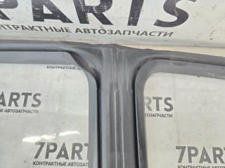 Уплотнительная резинка правая MITSUBISHI DIAMANTE F31A 6G73 MR119898 5 ракурс Уплотнительная резинка правая MITSUBISHI DIAMANTE F31A 6G73 MR119898 5 ракурс