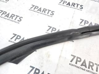 Уплотнительная резинка левая MITSUBISHI DIAMANTE F31A 6G73 MR119897 3 ракурс Уплотнительная резинка левая MITSUBISHI DIAMANTE F31A 6G73 MR119897 3 ракурс
