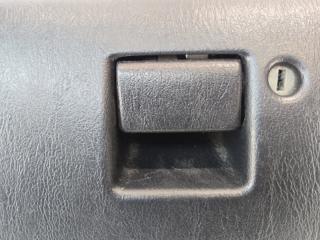 Бардачок TOYOTA CELICA ST202 3SFE 2 ракурс