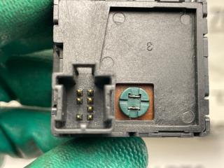 Кнопка 4wd NISSAN ELGRAND ALWE50 VG33E 255350W700 4 ракурс
