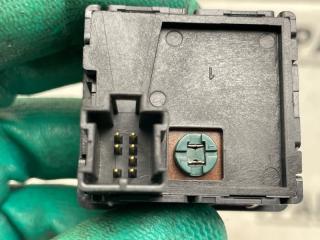 Кнопка 4wd NISSAN ELGRAND ALWE50 VG33E 255350W700 4 ракурс