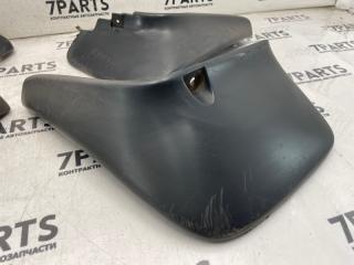 Брызговик MAZDA DEMIO DW5W B5ME 3 ракурс Брызговик MAZDA DEMIO DW5W B5ME 3 ракурс