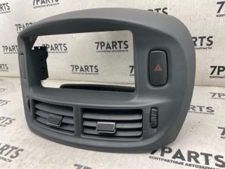 Консоль магнитофона TOYOTA ESTIMA ACR30 2AZFE 3 ракурс
