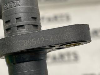 Датчик abs правый передний TOYOTA ISIS ZNM10 1ZZFE 8954244040 4 ракурс