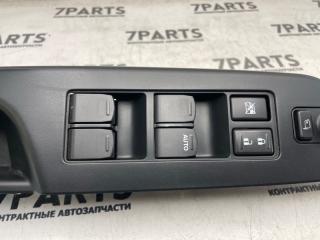 Блок упр. стеклоподьемниками правый передний SUZUKI SWIFT ZC32S M16A 3 ракурс