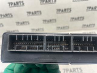 Блок efi MITSUBISHI DIAMANTE F31A 6G73 MR560608 3 ракурс