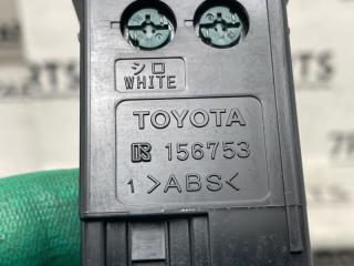 Кнопка туманки TOYOTA AVENSIS AZT250 1AZFSE 8416505030 4 ракурс