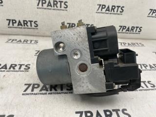 Блок abs NISSAN ELGRAND ALWE50 VG33E 47660VE704 3 ракурс