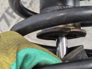 Стойка правая передняя TOYOTA CRESTA GX100 1GFE 3 ракурс
