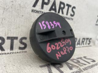 Крышка топливного бака TOYOTA WILL CYPHA NCP70 2NZFE 77310-48010 2 ракурс Крышка топливного бака TOYOTA WILL CYPHA NCP70 2NZFE 77310-48010 2 ракурс