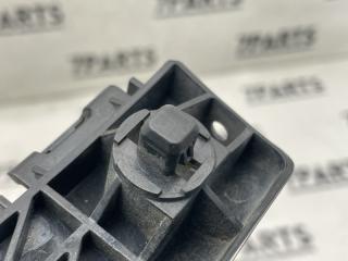 Крепление бампера правое переднее TOYOTA VITZ KSP130 1KRFE 52535-52110 3 ракурс