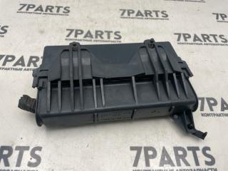 Блок предохранителей NISSAN ELGRAND ALWE50 VG33E 3 ракурс