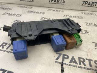 Блок предохранителей NISSAN ELGRAND ALWE50 VG33E 5 ракурс