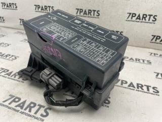 Блок предохранителей NISSAN ELGRAND ALWE50 VG33E 3 ракурс