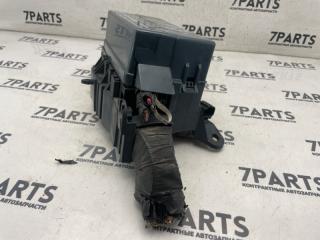 Блок предохранителей NISSAN ELGRAND ALWE50 VG33E 5 ракурс