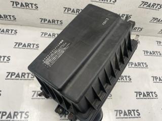 Корпус воздушного фильтра NISSAN ELGRAND ALWE50 VG33E 5 ракурс