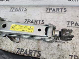 Домкрат NISSAN ELGRAND ALWE50 VG33E 3 ракурс Домкрат NISSAN ELGRAND ALWE50 VG33E 3 ракурс