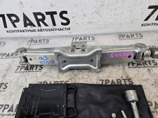 Домкрат NISSAN ELGRAND ALWE50 VG33E 5 ракурс Домкрат NISSAN ELGRAND ALWE50 VG33E 5 ракурс