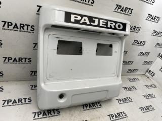 Накладка 5-й двери PAJERO 2002 V73W 6G72