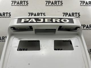 Накладка 5-й двери PAJERO 2002 V73W 6G72