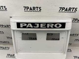 Накладка 5-й двери PAJERO 2002 V73W 6G72