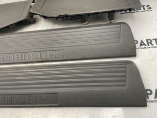 Накладка на порог MITSUBISHI PAJERO V73W 6G72