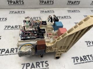 Блок предохранителей TOYOTA BELTA KSP92 1KRFE ,82730-52J10 3 ракурс