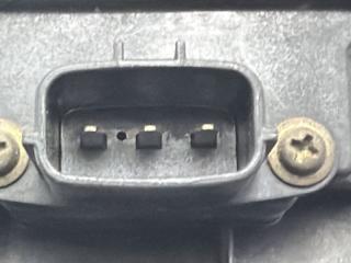 Датчик расхода воздуха MAZDA MPV LWEW FSDE FS1E-13-215,E5T52271, FS1E13215 4 ракурс
