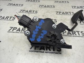 Педаль подачи топлива TOYOTA VITZ KSP130 1KRFE 78110-52033 3 ракурс