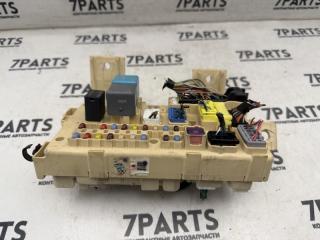 Блок предохранителей TOYOTA AVENSIS AZT251 2AZFSE 84306-05050 2 ракурс