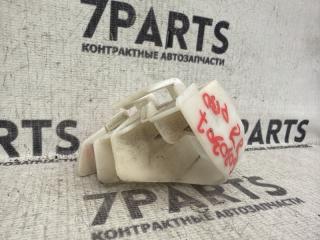 Крепление бампера правое заднее TOYOTA VITZ KSP130 1KRFE 52155-52120 2 ракурс