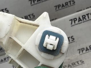 Крепление бампера правое заднее TOYOTA VITZ KSP130 1KRFE 52155-52120 4 ракурс