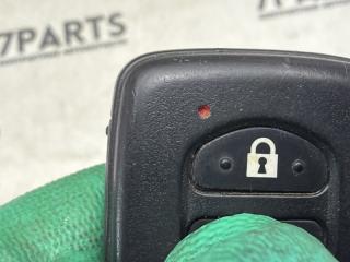 Ключ зажигания TOYOTA VITZ KSP130 1KRFE ,001YUA1033 3 ракурс