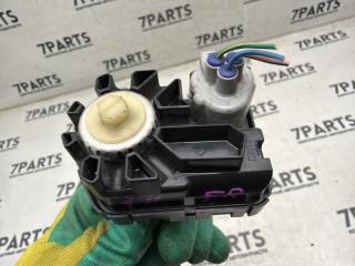 Корректор фары правый передний TOYOTA AVENSIS AZT251 2AZFSE 3 ракурс