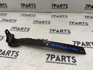 Накладка на крыло правая передняя TOYOTA MARK II WAGON BLIT GX110 1GFE 53827-22010 3 ракурс Накладка на крыло правая передняя TOYOTA MARK II WAGON BLIT GX110 1GFE 53827-22010 3 ракурс