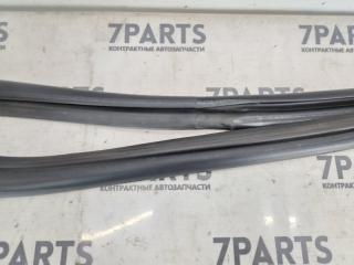 Уплотнение дверное левое заднее TOYOTA CRESTA GX100 1GFE 68152-22080 4 ракурс Уплотнение дверное левое заднее TOYOTA CRESTA GX100 1GFE 68152-22080 4 ракурс
