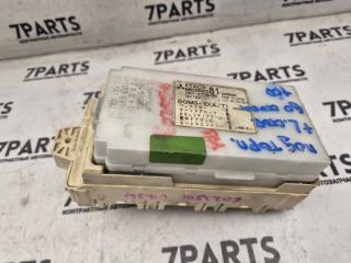 Блок предохранителей MITSUBISHI PAJERO V73W 6G72 MR268581,MR268581 1 ракурс Блок предохранителей MITSUBISHI PAJERO V73W 6G72 MR268581,MR268581 1 ракурс