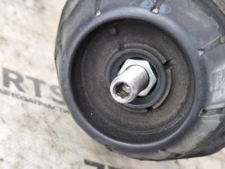 Стойка правая передняя TOYOTA RACTIS SCP100 2SZFE 3 ракурс