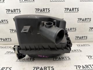Корпус воздушного фильтра TOYOTA AVENSIS ZRT272 3ZRFAE 17705-0T051 1 ракурс Корпус воздушного фильтра TOYOTA AVENSIS ZRT272 3ZRFAE 17705-0T051 1 ракурс
