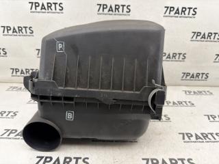 Корпус воздушного фильтра TOYOTA AVENSIS ZRT272 3ZRFAE 17705-0T051 4 ракурс Корпус воздушного фильтра TOYOTA AVENSIS ZRT272 3ZRFAE 17705-0T051 4 ракурс