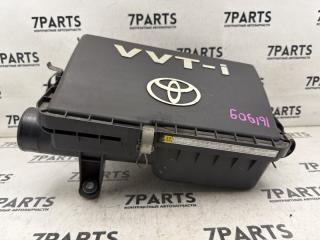 Корпус воздушного фильтра TOYOTA BB QNC21 3SZVE 17700-B1030 2 ракурс
